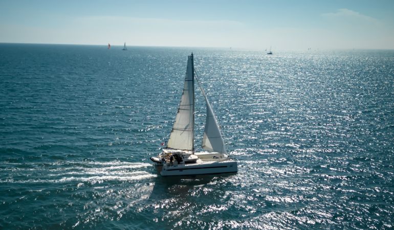 TRM43 #01 "Jehol" Sailing with Kitesurfers at La Grande Motte after the International Multihull Show 2026