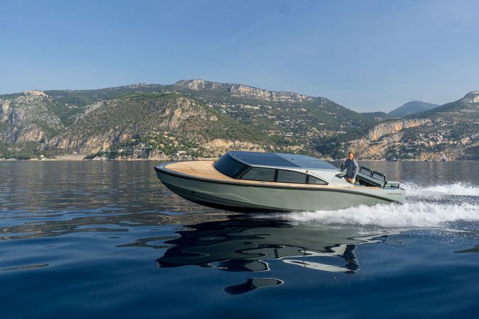 NEVO950 in open waters