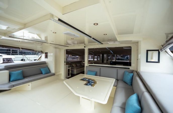 NEVO950 Top View on water