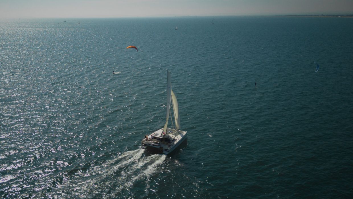 TRM43 #01 "Jehol" Sailing with Kitesurfers at La Grande Motte after the International Multihull Show 2026