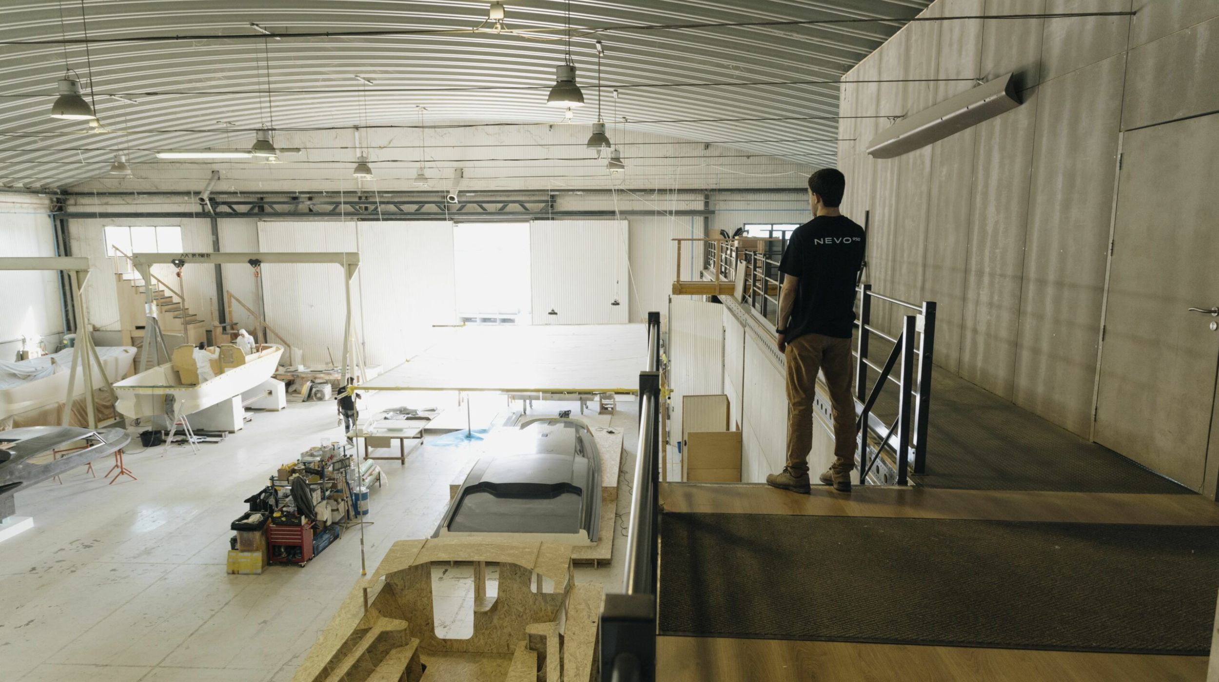 Trimarine Compositos Boatyard upstairs view with NEVO950 and Superyacht Tenders