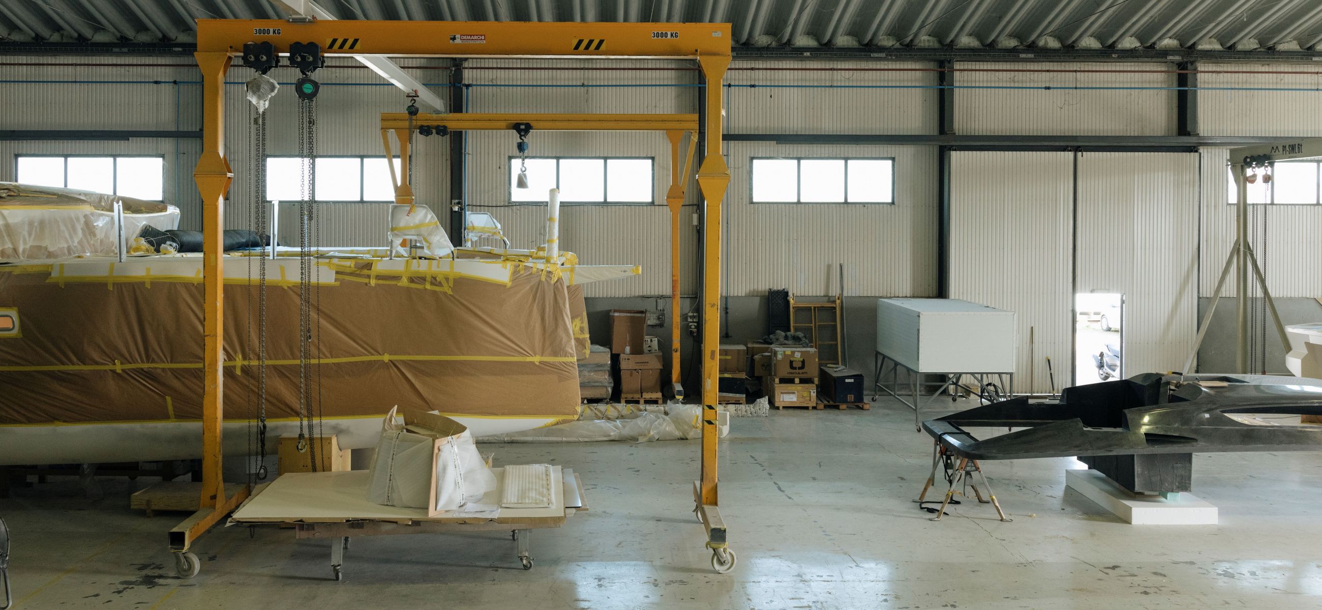 TRM43 during Construction - Trimarine Compositos Yard interiors