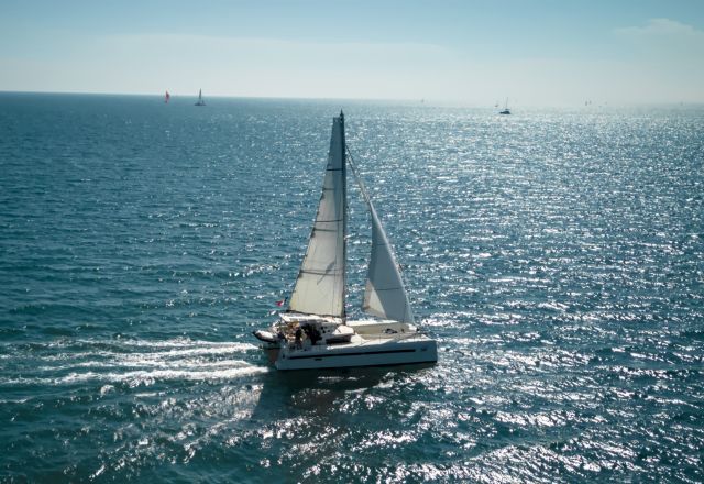 TRM43 #01 "Jehol" Sailing with Kitesurfers at La Grande Motte after the International Multihull Show 2026